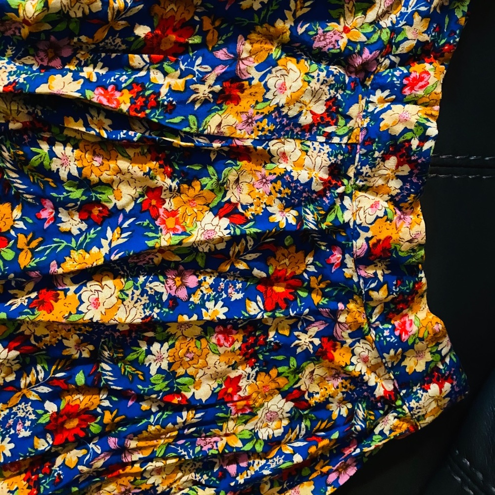 Timing Flowery Skirt. Size M.